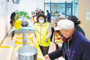 食堂 食堂
